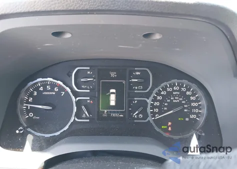 2018 Toyota Tundra 1794 5.7L V8 z USA, uszkodzony, nr VIN 5TFAW5F10JX756193